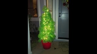 How to Make a Christmas Tree Using Deco Poly Mesh and a Tomato Cage DIY Tutorial [upl. by Marissa123]