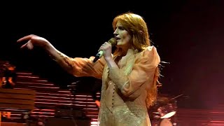 FLORENCE  THE MACHINE  Moderation Live  Paris 240319 [upl. by Lleruj]