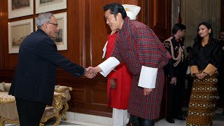 King Jigme Khesar Namgyel Wangchuck of Bhutan called on President Mukherjee at Rashtrapati Bhavan [upl. by Airamanna]