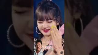 Lisa crying on stage 🥲 taehyung​ blackpink​ lisa blackpink ytshorts [upl. by Gristede]