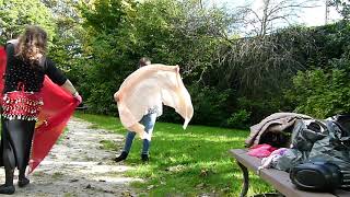 Danses avec un voile en tissus synthétique [upl. by Cyrille]