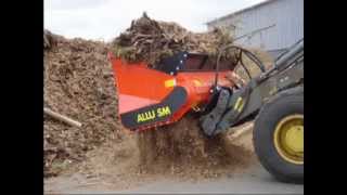 Screener Crusher Buckets  Processing Wood [upl. by Eanej]