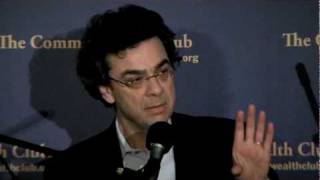 SuperFreakonomicsSteve Levitt amp Stephen Dubner 11409 [upl. by Seftton]