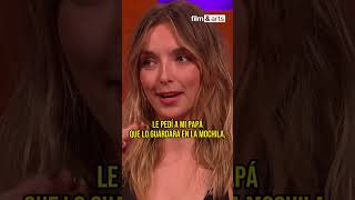 Esto hacen los padres de Jodie Comer con sus premios [upl. by Tamberg]