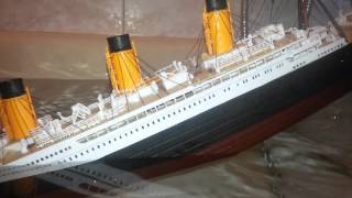 Titanic model sinking [upl. by Nolaj]