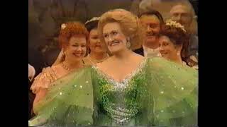 Dame Joan Sutherland  quotGuest Scene in Die Fledermausquot [upl. by Zetniuq809]