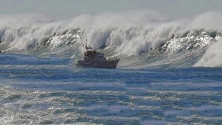 TOP 10 SHIPS IN HORRIBLE STORMS CAUGHT ON CAMERA [upl. by Ennovihc]