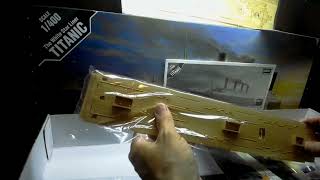 Academy 1 400 RMS Titanic Review with Wooden Deck amp PE [upl. by Pals558]