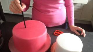 How to make a two tier cake tutorial  Jak zrobić tort dwupiętrowy [upl. by Alleb]