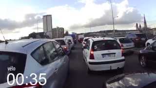 Vélo VS voiture Pont Mathilde Rouen [upl. by Noned]