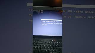 Installing Zorin OS on a Compaq Presario CQ61 [upl. by Nodearb]