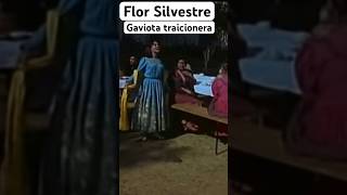 Flor Silvestre  gaviota traidora asi le cantaba a Antonio Aguilar en una de sus películas [upl. by Lili]