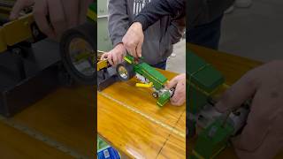 ANGRY John Deere tabletoppulling nitro tractorpulling [upl. by Kcinnay]