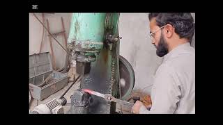 Hydraulic power press machineForging of iron [upl. by Vickey]