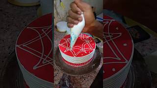 ऐसे डिजाइन का केक कभी नहीं देखे होंगे strawberry cake trending shortsfeed shots [upl. by Marasco782]