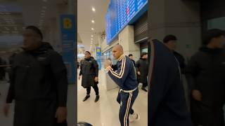 알렉스 ‘포아탄’ 페레이라 인천 공항에 강렬한 입장🇰🇷Alex ‘Poatan’ Pereira makes a powerful walkout at Incheon Airport [upl. by Lemmie809]