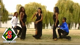 Africando  Fouta Tooro feat Medoune Diallo Clip Officiel [upl. by Glynias521]