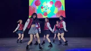 Weeekly 위클리  Tag Me  Zig Zag  Holiday Party Medley  Orlando 240911  Weeekly University Tour [upl. by Il]