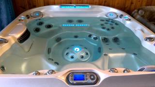 Jacuzzi Ontario  J480 Hot Tub Explained [upl. by Nelak889]