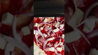 Pizza im Holzofen selber backen  How To  HOMEMADE [upl. by Gnoz]