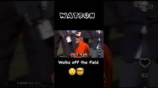 Deshaun Watson walks off the field 😲🤯 sports trending explore trendingggsportsclips [upl. by Ytrebil]