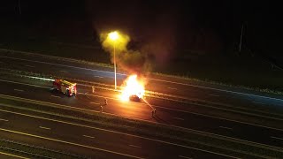 Hoofdrijbaan A15 bij Gorinchem dicht na autobrand [upl. by Enilreug802]