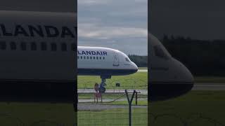 ICELANDAIR TAXING amp TAKING OFF MANCHESTER AIRPORT 🛫 Planespotting [upl. by Naelopan]