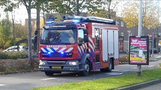 Brandweer met spoed naar een woningbrand in Hellevoetsluis [upl. by Chaney]