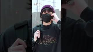 사슴 눈망울에 퐁당 정국 JUNGKOOK BTS shorts [upl. by Rein]