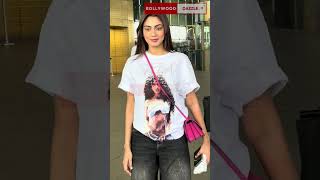 Zarah khan Urvashi rautela Sana makbul Mailaka arora at airport departure ZaraKhan urvashirautela [upl. by Llenrrad793]