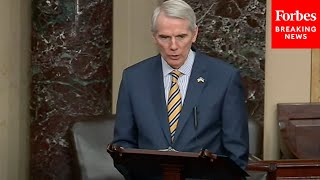 Rob Portman Promotes Bipartisan Post Office Reform [upl. by Earezed]