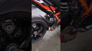 Raw ktm superduke 1290 r sound from the titanium akrapovic evo racing line exhaust ktm akrapovic [upl. by Nile447]