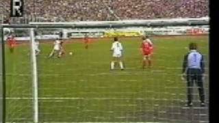 Hamburg vs Bayern 198283 Part 3 [upl. by Cyrilla]