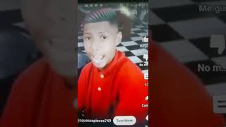 niño brasileño cantando Jingle Bell [upl. by Clovah5]