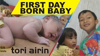 FIRST DAY WITH A NEW BABY  A NEWBORN BABY Bayi Lahir Lucu Adiknya Tori Airin [upl. by Eidok87]