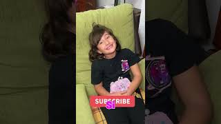 MI SOBRINA ESCONDE ALGO MISTERIOSO en EL BOLSO 🤔😮 [upl. by Acebber]