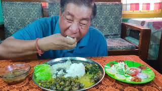 mukbang with snail curry and salad 🥗😋 please like and subscribe ❤️mukbang eattingshow [upl. by Aittam206]