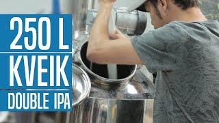 Estagiário por um Dia em um Brewpub  Receita Kveik Double IPA [upl. by Ylro195]