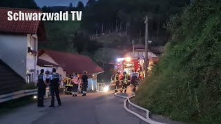 🔥🚒 Balkonbrand greift in Elbenschwand auf Dachstuhl über – Feuerwehr im Einsatz 03082024 [upl. by Val544]