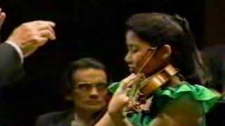 Sarah Chang Mendelssohn Violin Concerto Mvt1 Part1 [upl. by Light]