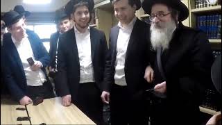 Skulen Monsey Rebbe Chopping Off Chups In Baltimore  Adar I 5784 [upl. by Ditmore83]