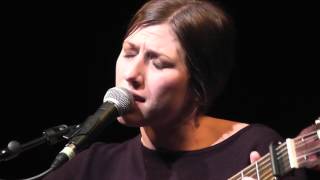 Aldous Harding Live quotHorizonquot  Feierwerk Munich 20042016 [upl. by Wesley]