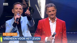 De Bevers  Vrienden Voor Het Leven officiële video [upl. by Anaytat]