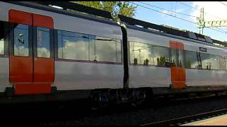 Rodalies de Catalunya R8  Rodalies amb destinació a Martorell per St Cugat V [upl. by Gaul104]