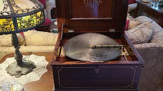 Two Regina music boxes play disc 1709 quotFlight of the Butterfliesquot [upl. by Manup]