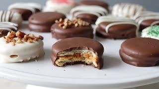 Chocolate Covered Peanut Butter Ritz Cracker Treats Recipe [upl. by Marduk962]