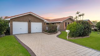 18 Snowberry Street Sunnybank Hills [upl. by Bartholomew834]