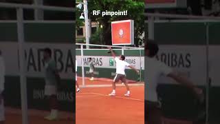 Roger Federer Pinpoint Serve federer tennisshorts tennisserve tennistechnique tennisvideos [upl. by Caterina360]