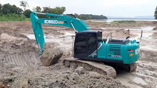 คันแรกในไทย KOBELCO SK210LC10 บุ้งกี๋ 11 คิว งานขุดอ่างเก็บน้ำ excavator EP7253 [upl. by Okoyk]