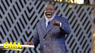 Bishop TD Jakes suffers medical emergency during sermon [upl. by Kentigerma]